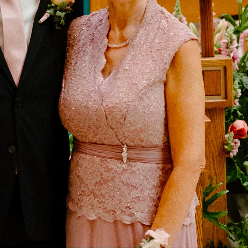 Mother of Bride Dress. Scalloped V neck upper lace over lay.  Crystal accent pin